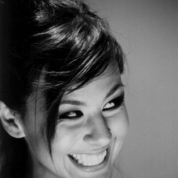 Robyn Mineko Williams